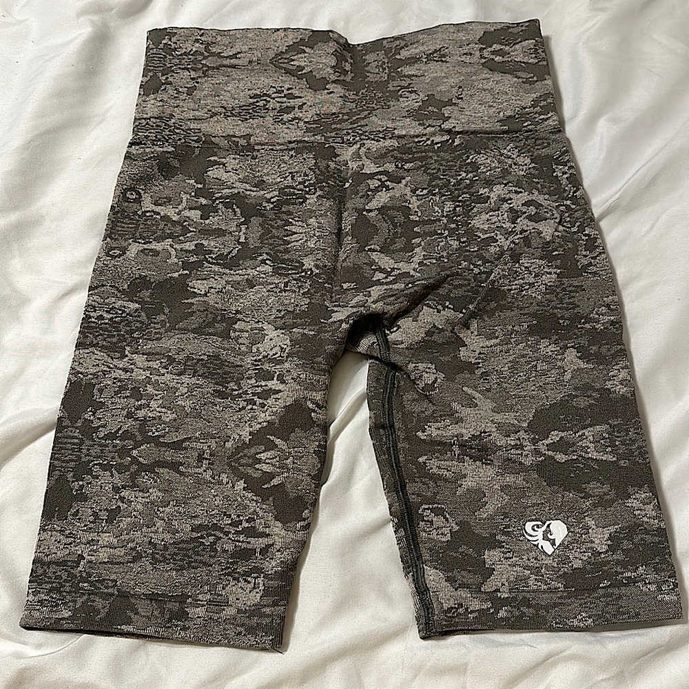 Women’s Best Camo Seamless Cycling Shorts